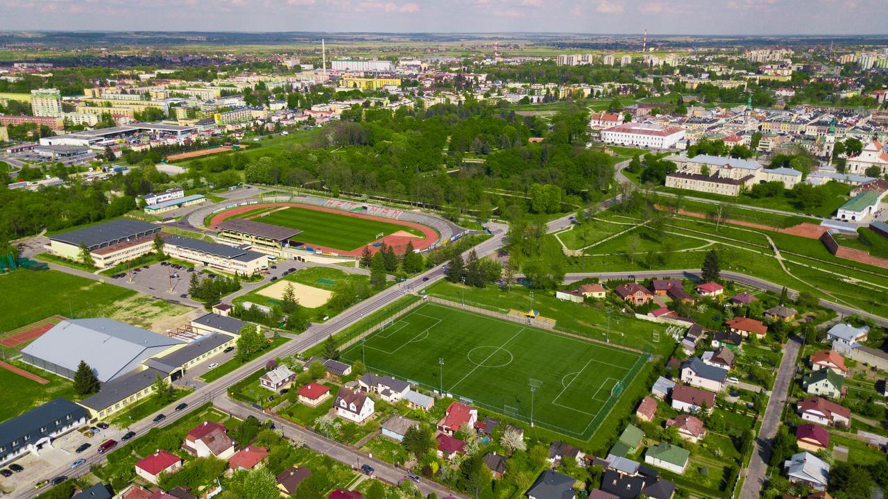 Pokoje Goscinne Osir Zamość Exteriör bild